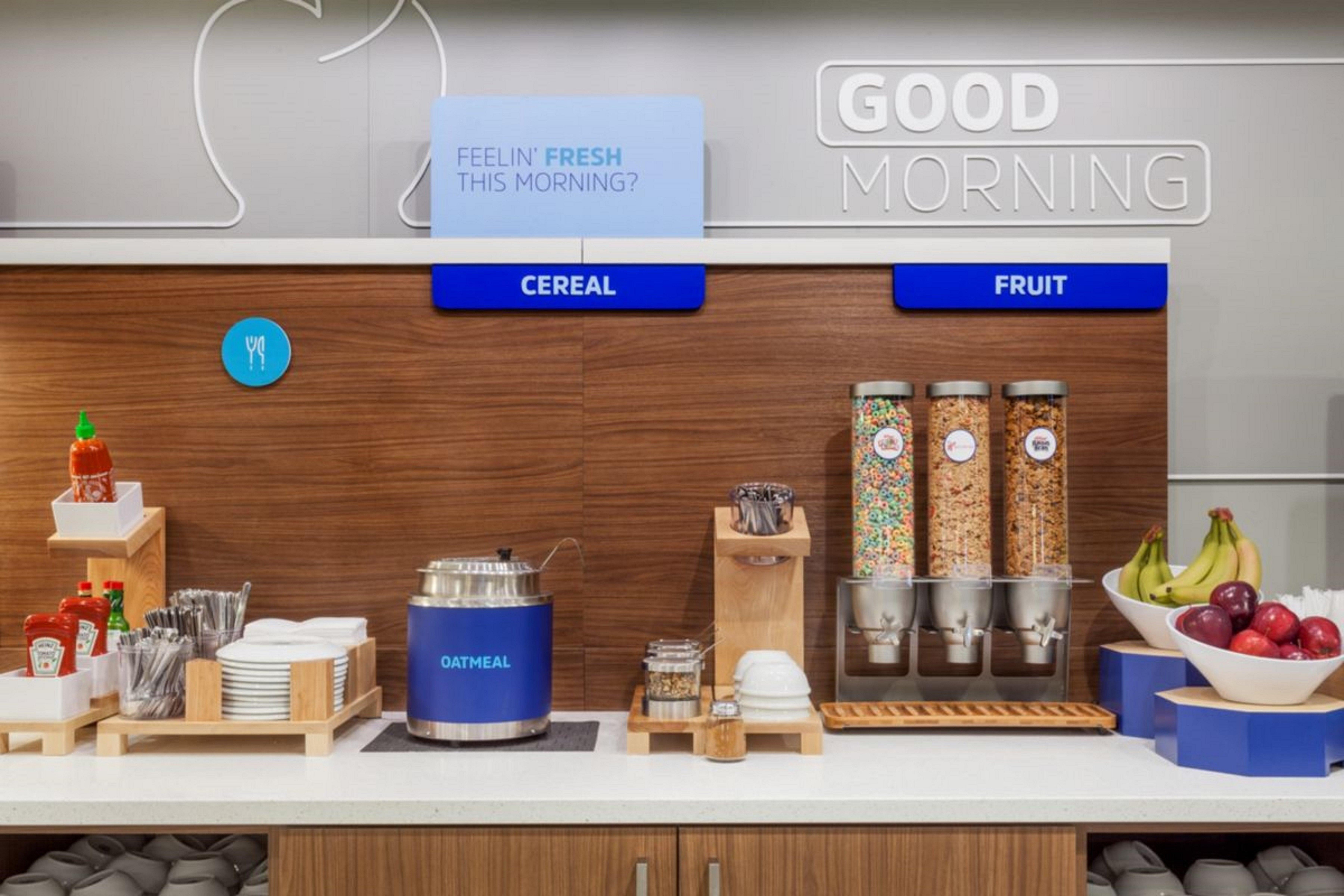 Holiday Inn Express & Suites - Commerce By Ihg Екстериор снимка